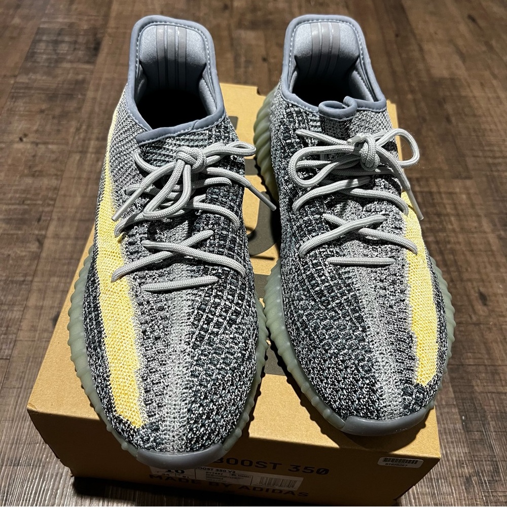 Yeezy Boost 350 V2 Ashblue